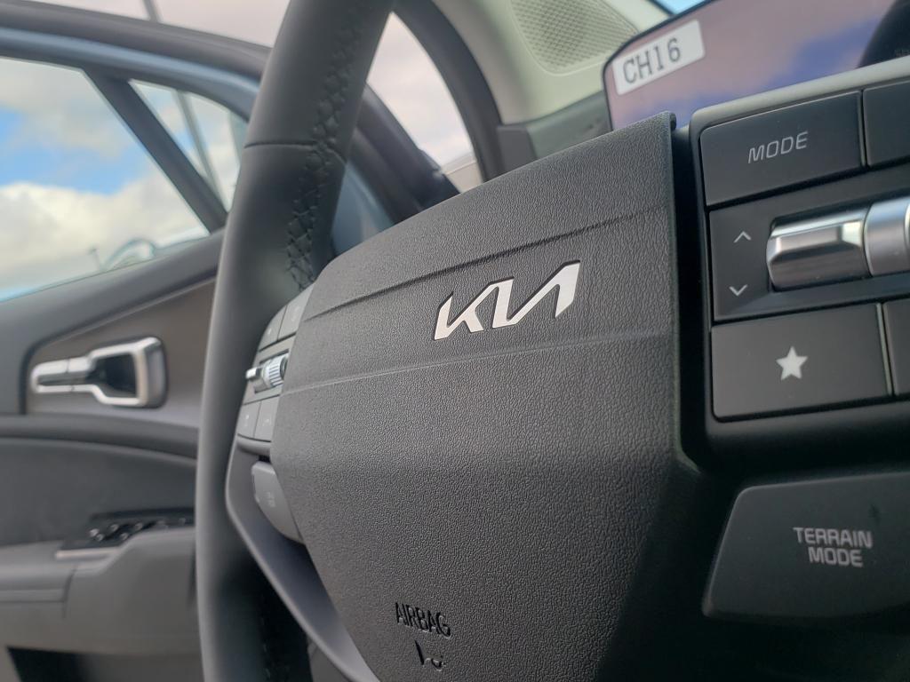 new 2026 Kia Sportage Hybrid car, priced at $33,247