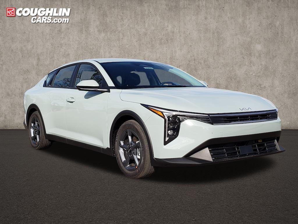new 2025 Kia K4 car, priced at $23,538