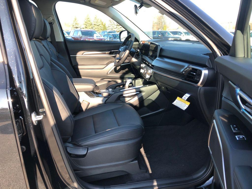 new 2025 Kia Telluride car, priced at $42,035