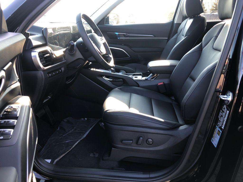 new 2025 Kia Telluride car, priced at $42,035