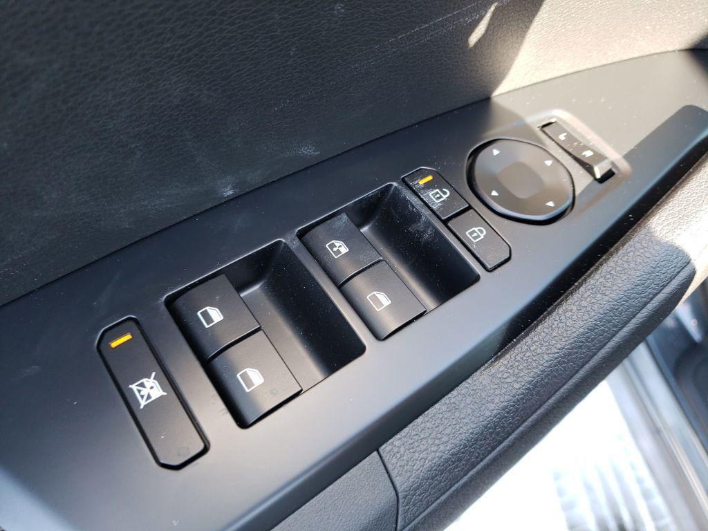 new 2026 Kia Sportage Hybrid car, priced at $29,670