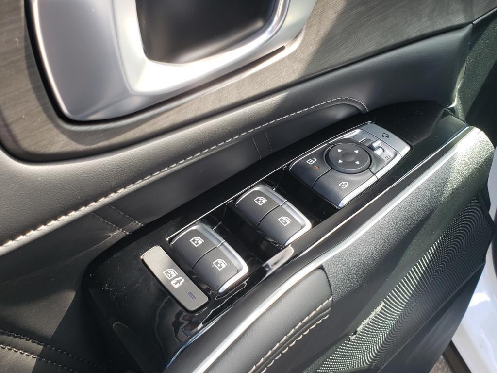 new 2026 Kia Sorento car, priced at $40,995