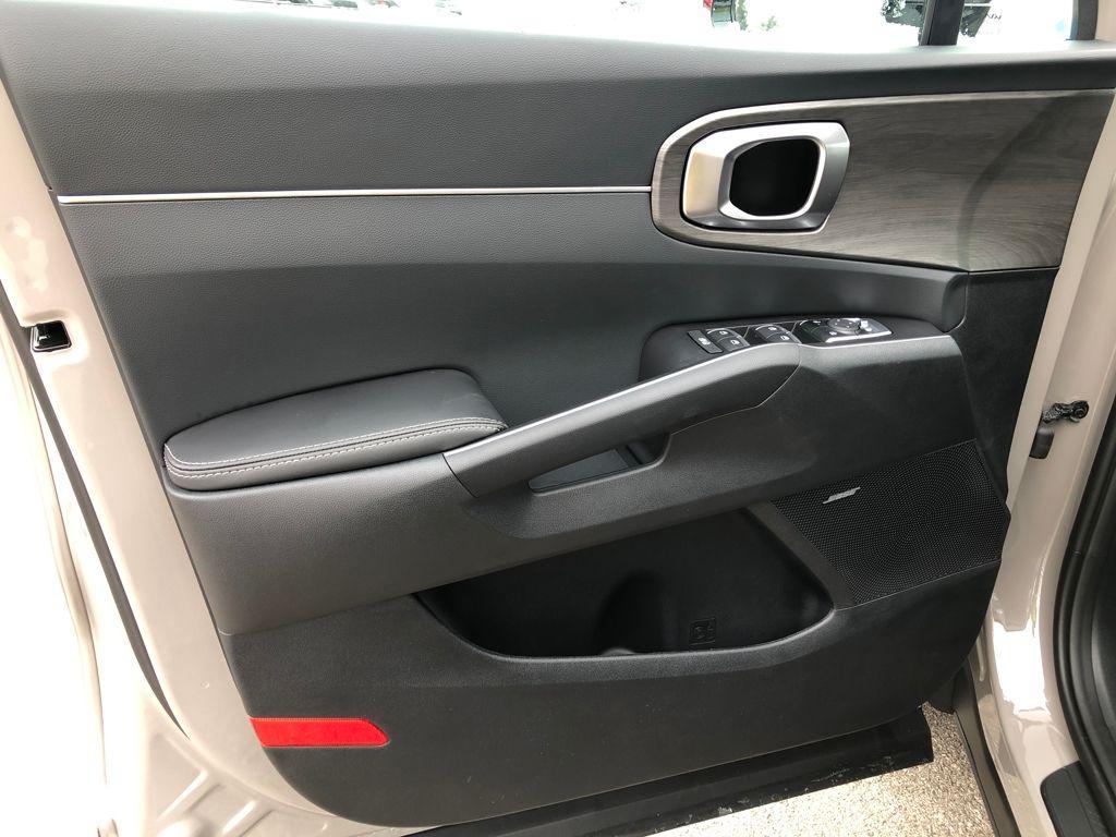 new 2026 Kia Sorento car, priced at $40,800