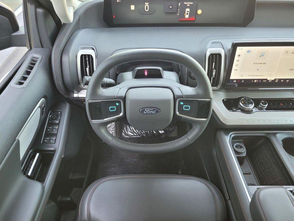used 2025 Ford Expedition car, priced at $56,444