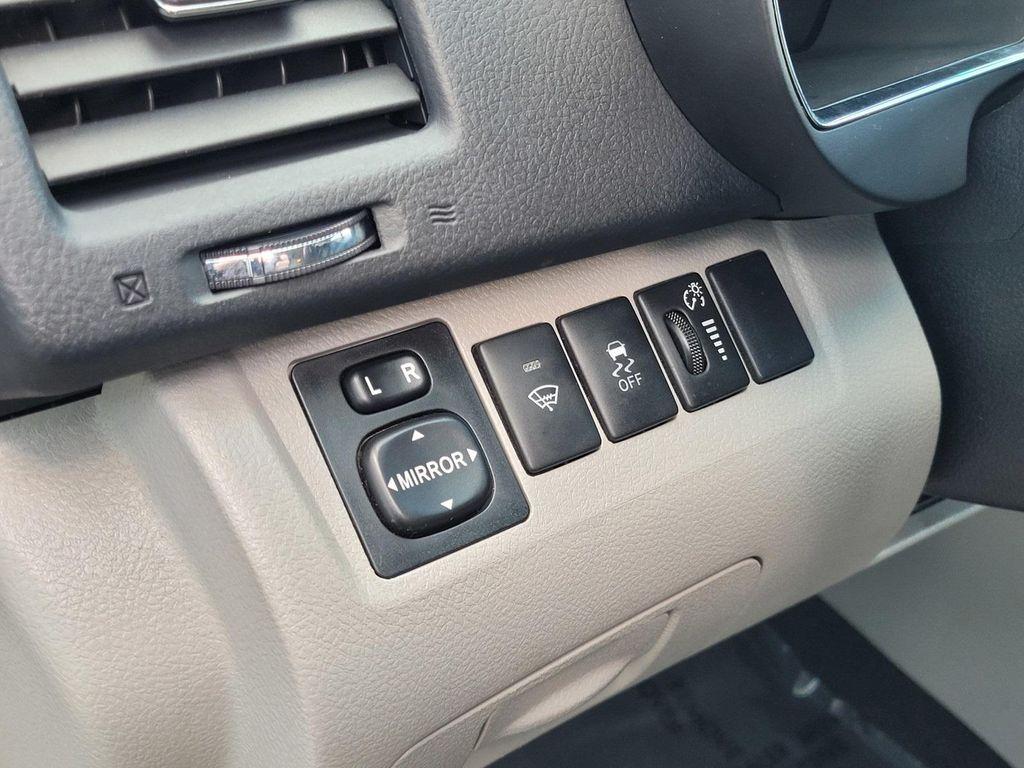 used 2012 Toyota Highlander car, priced at $12,999