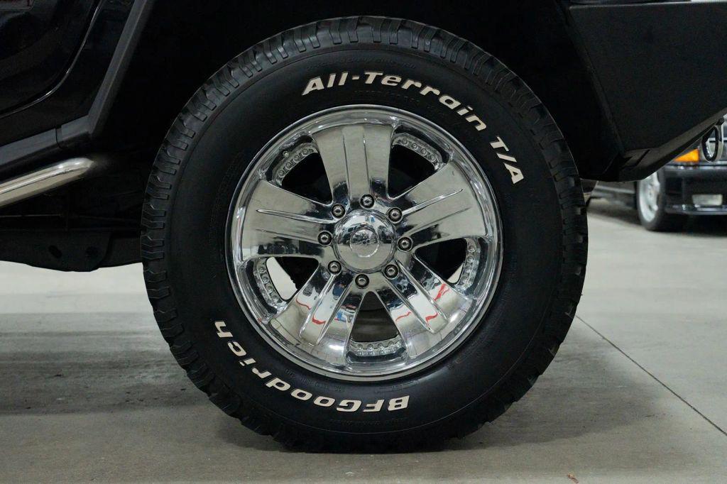 used 2003 Hummer H2 car, priced at $19,999