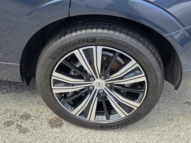 used 2022 Volvo XC60 car, priced at $28,990
