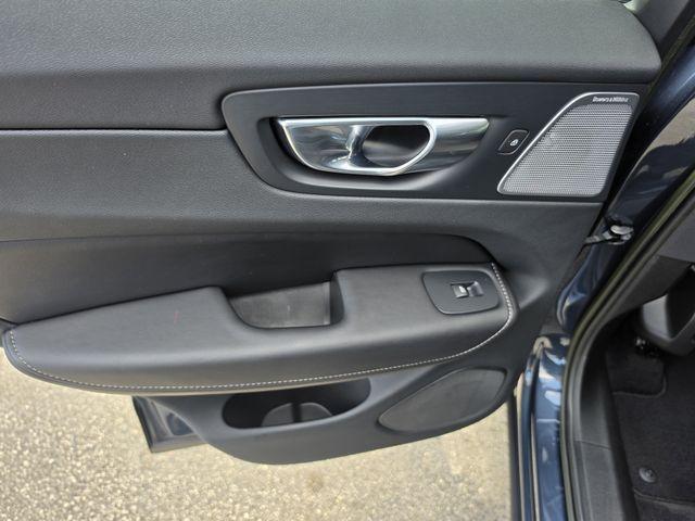 used 2022 Volvo XC60 car, priced at $28,990