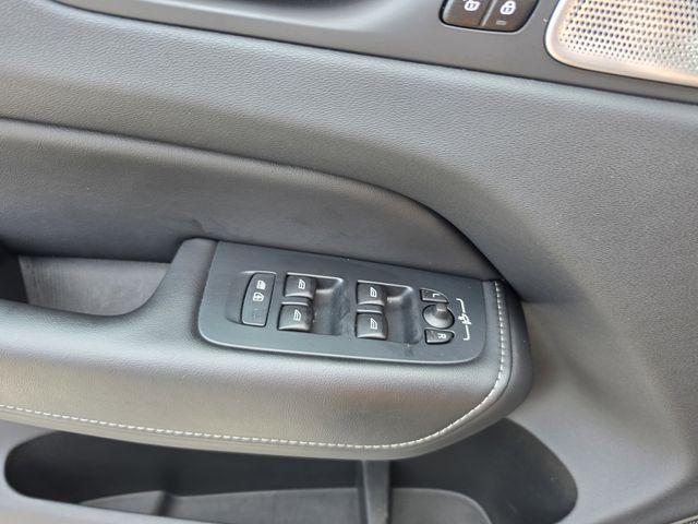 used 2022 Volvo XC60 car, priced at $28,990