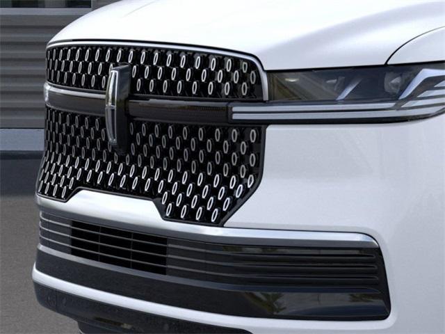 new 2025 Lincoln Navigator car, priced at $97,822