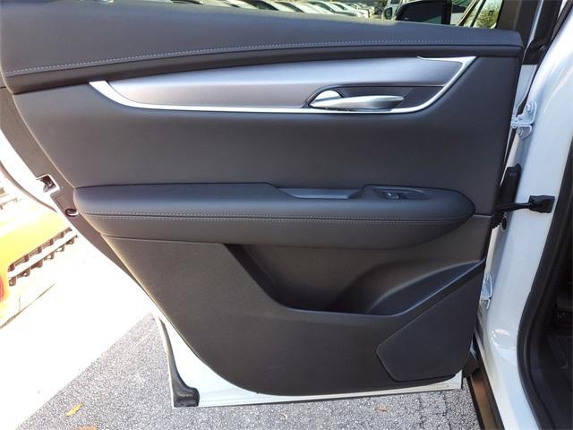 used 2024 Cadillac XT5 car, priced at $33,590