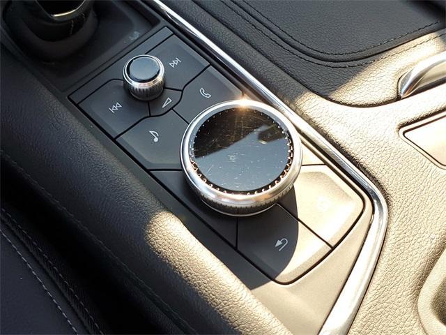 used 2024 Cadillac XT5 car, priced at $33,590