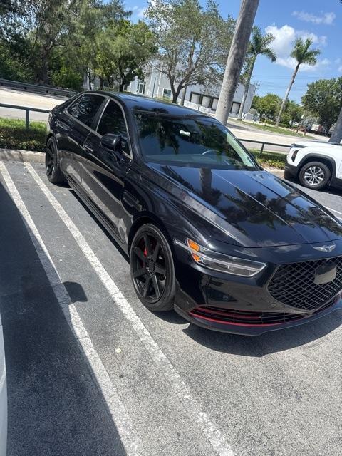 2020 Vik Black Genesis G90