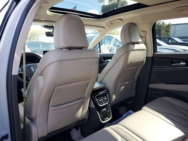 used 2022 Lincoln Nautilus car, priced at $27,990