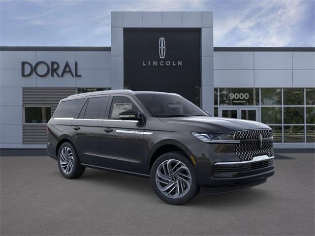 new 2025 Lincoln Navigator car, priced at $96,081