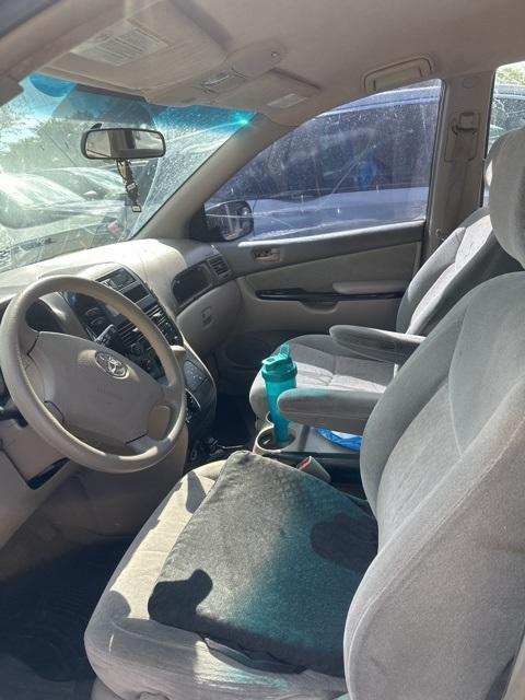 used 2004 Toyota Sienna car, priced at $1,590