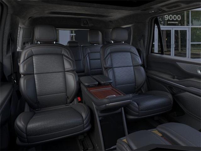 new 2025 Lincoln Navigator car, priced at $112,463
