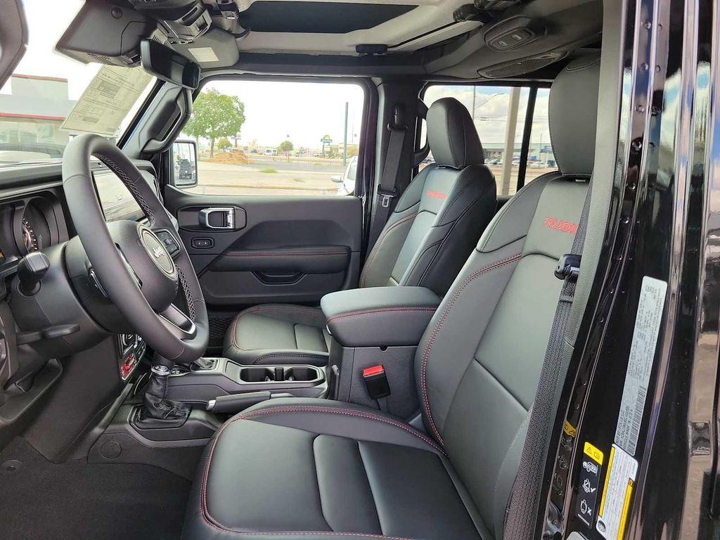 new 2025 Jeep Gladiator car, priced at $64,935