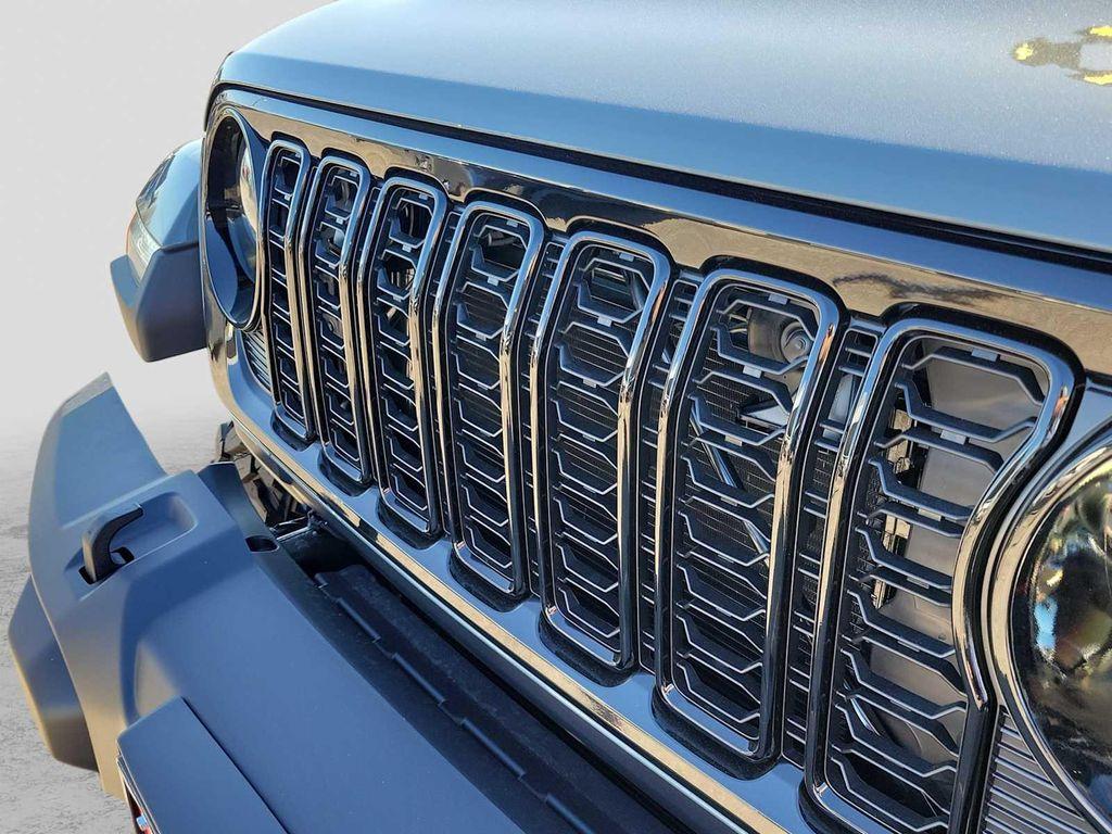 new 2026 Jeep Gladiator car, priced at $54,975