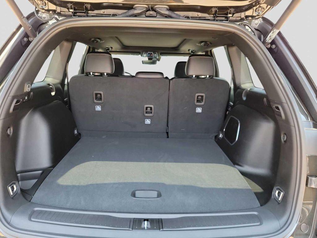 new 2024 Jeep Grand Cherokee car, priced at $60,235