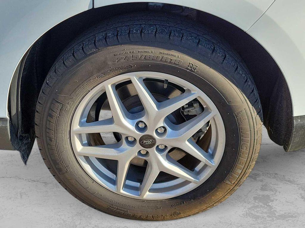 used 2024 Ford Edge car, priced at $24,999