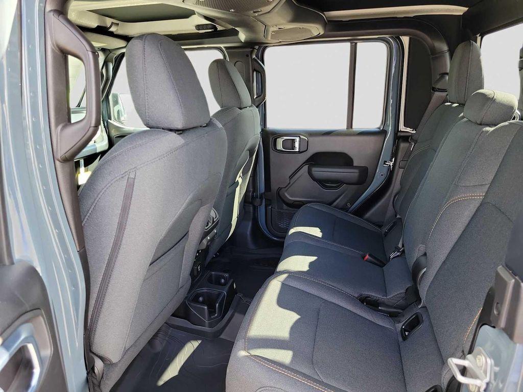 new 2025 Jeep Gladiator car, priced at $54,540