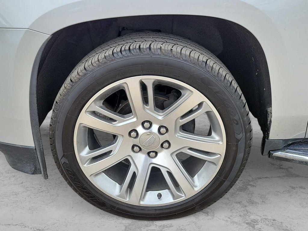 used 2020 Cadillac Escalade car, priced at $30,124