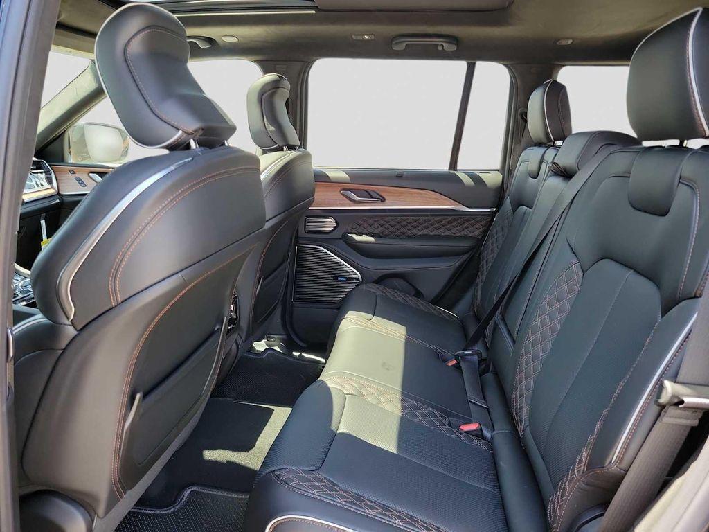 new 2026 Jeep Grand Cherokee car, priced at $61,665