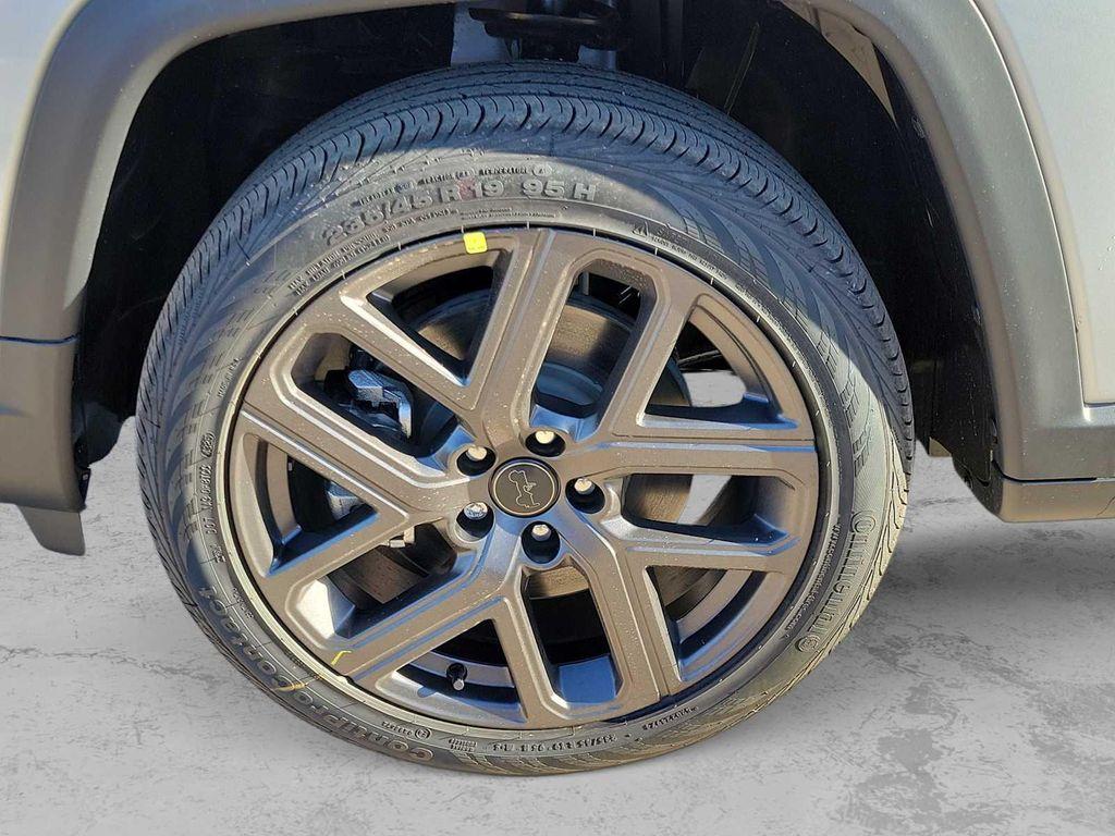 new 2026 Jeep Compass car, priced at $36,455