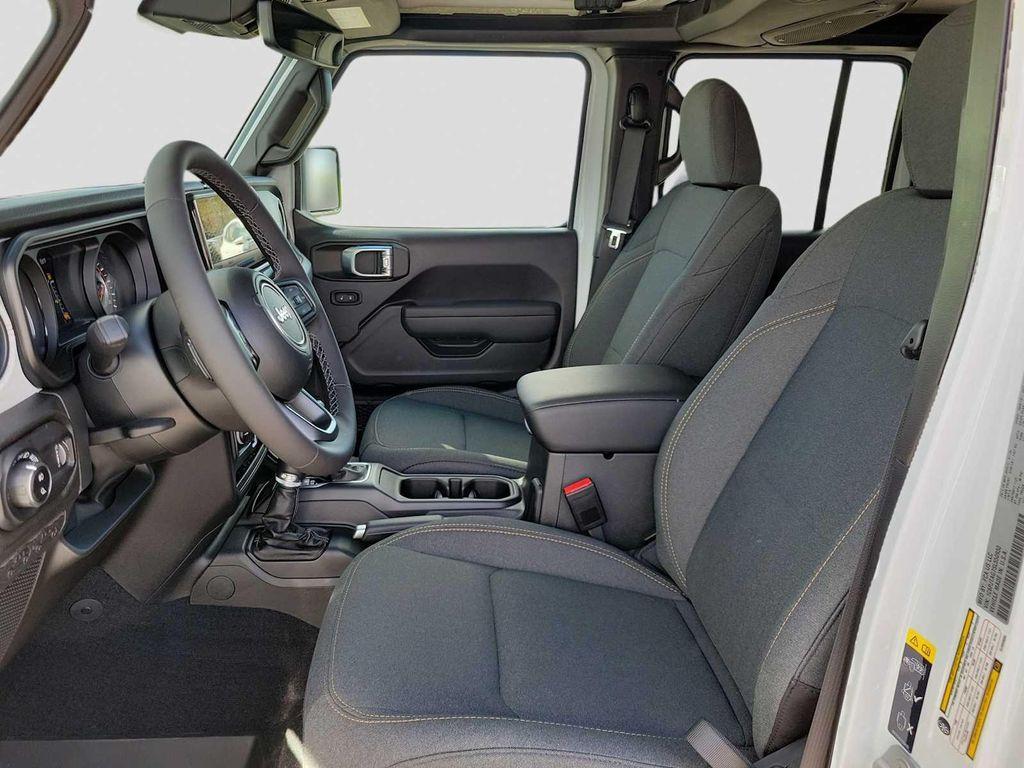 new 2025 Jeep Gladiator car, priced at $53,945