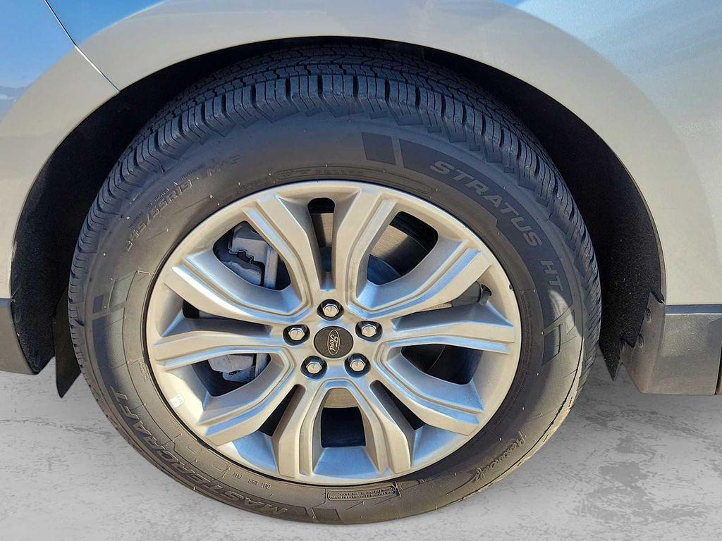 used 2024 Ford Edge car, priced at $29,999