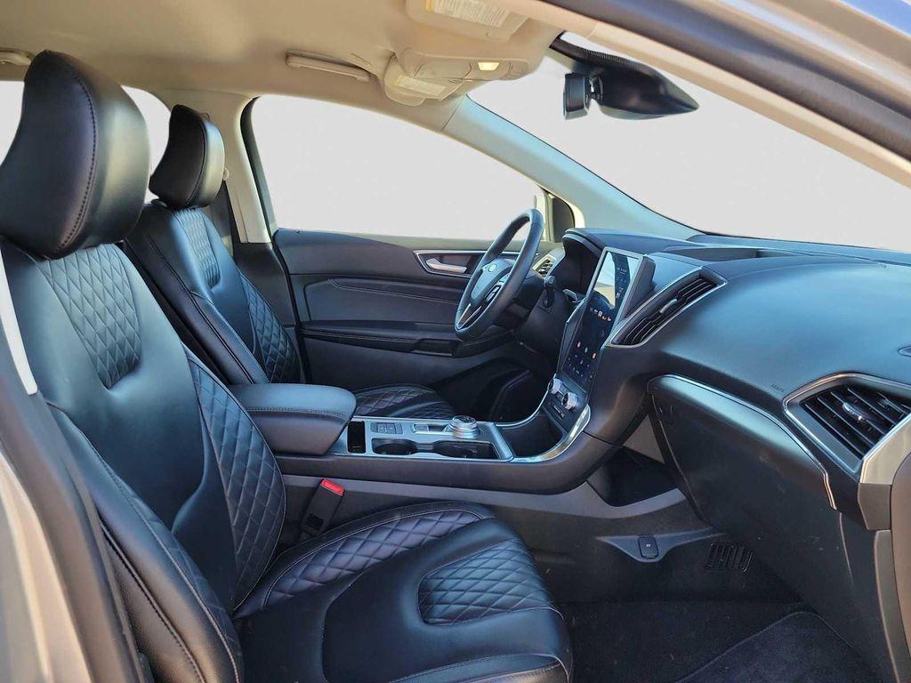 used 2024 Ford Edge car, priced at $29,999