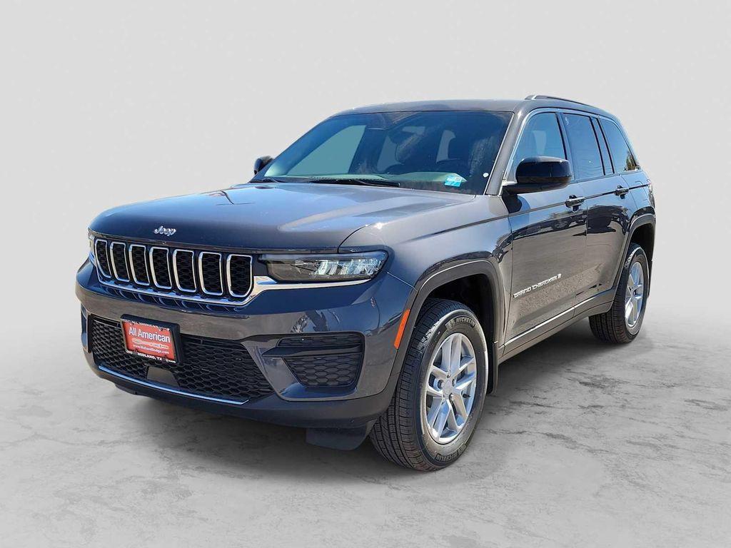 new 2025 Jeep Grand Cherokee car, priced at $44,595