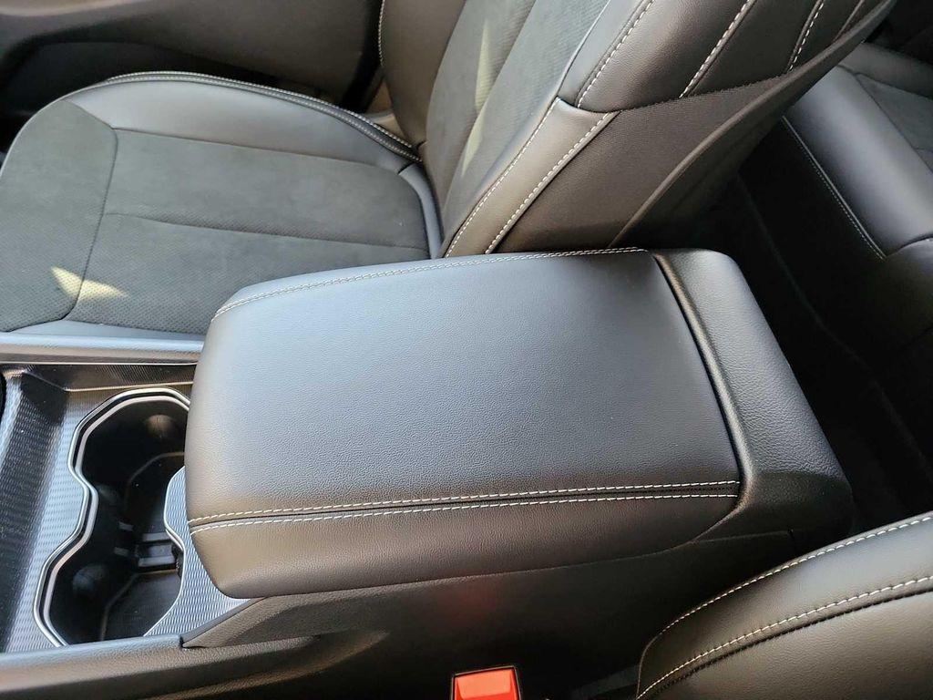 new 2026 Jeep Grand Cherokee car, priced at $42,920