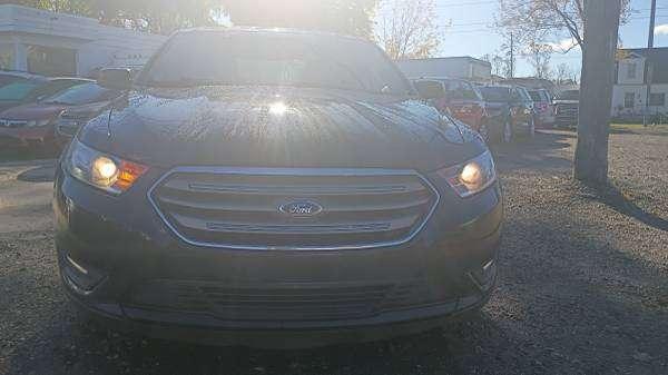 used 2014 Ford Taurus car, priced at $3,500