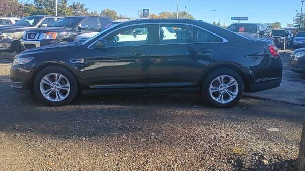 used 2014 Ford Taurus car, priced at $3,500