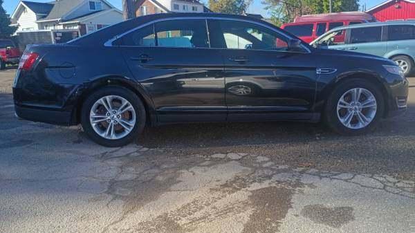 used 2014 Ford Taurus car, priced at $3,500