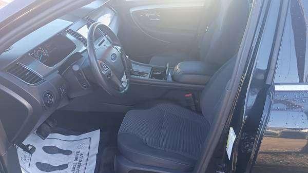 used 2014 Ford Taurus car, priced at $3,500