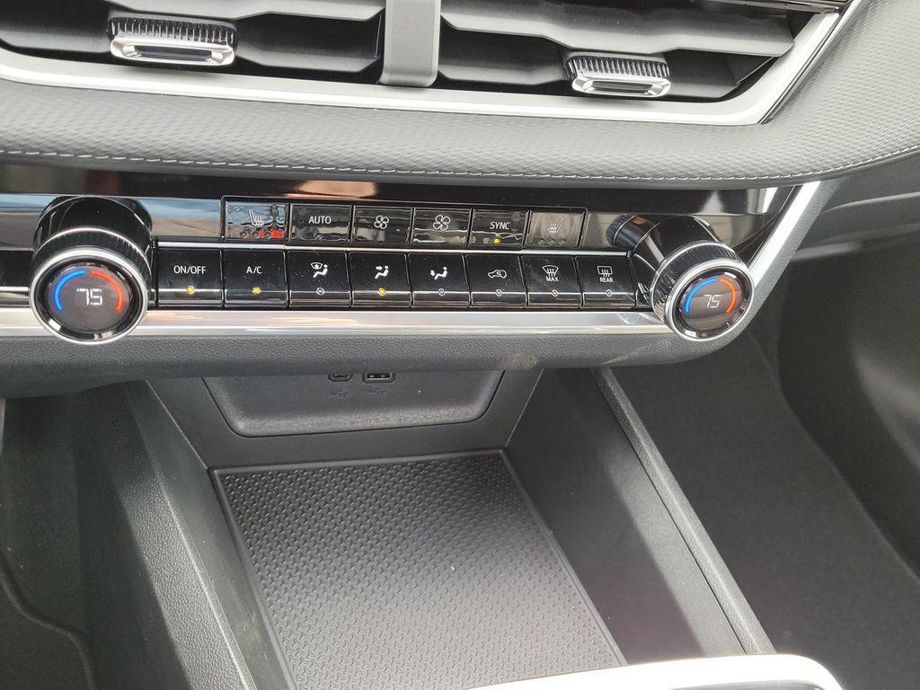 new 2026 Chevrolet Equinox car, priced at $29,290