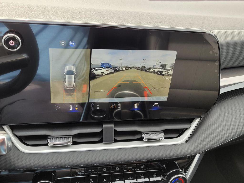 new 2026 Chevrolet Equinox car, priced at $29,290