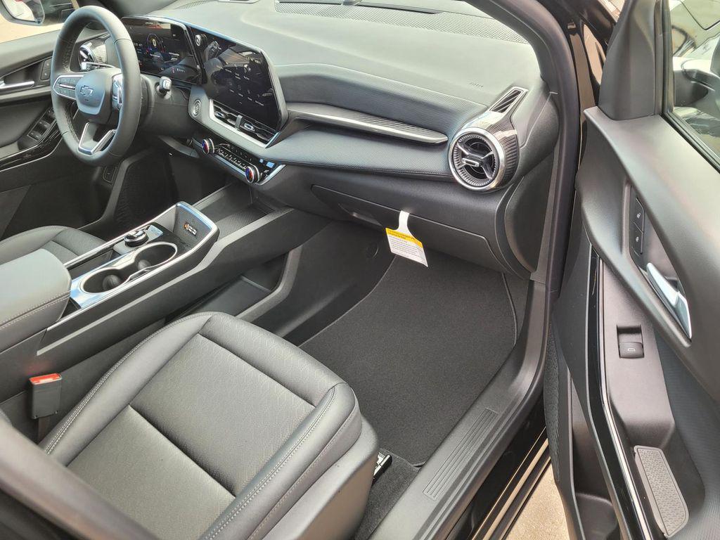 new 2026 Chevrolet Equinox car, priced at $30,835