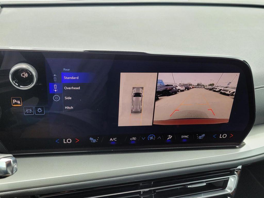 new 2026 Chevrolet Traverse car, priced at $40,515