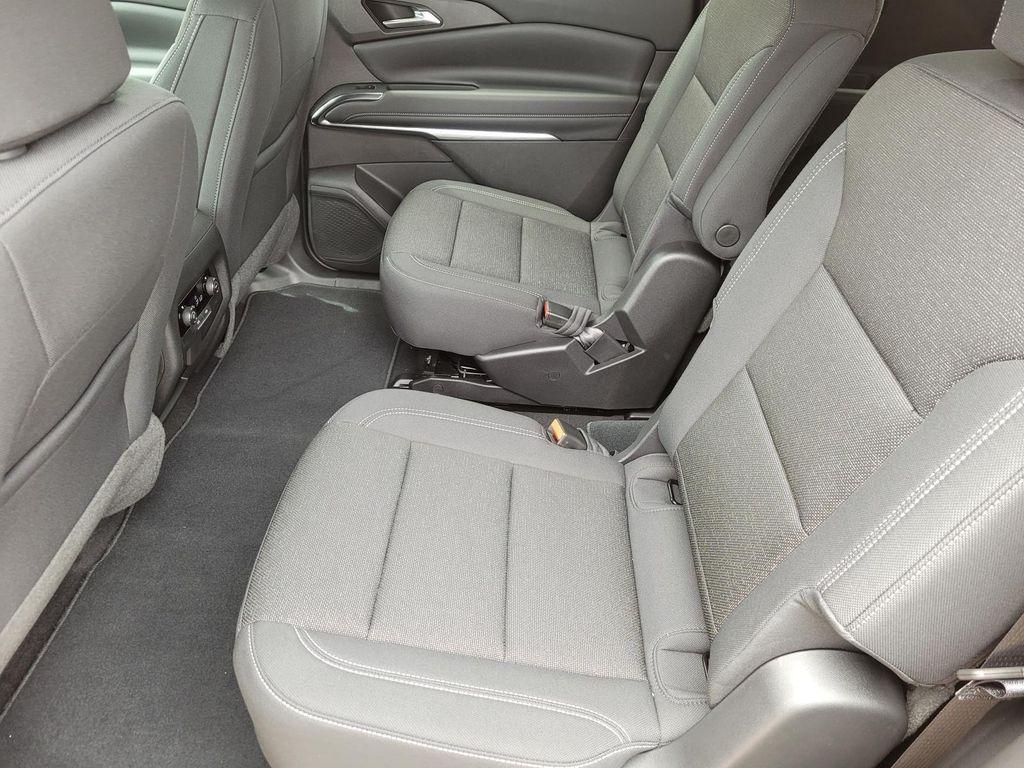 new 2026 Chevrolet Traverse car, priced at $40,515