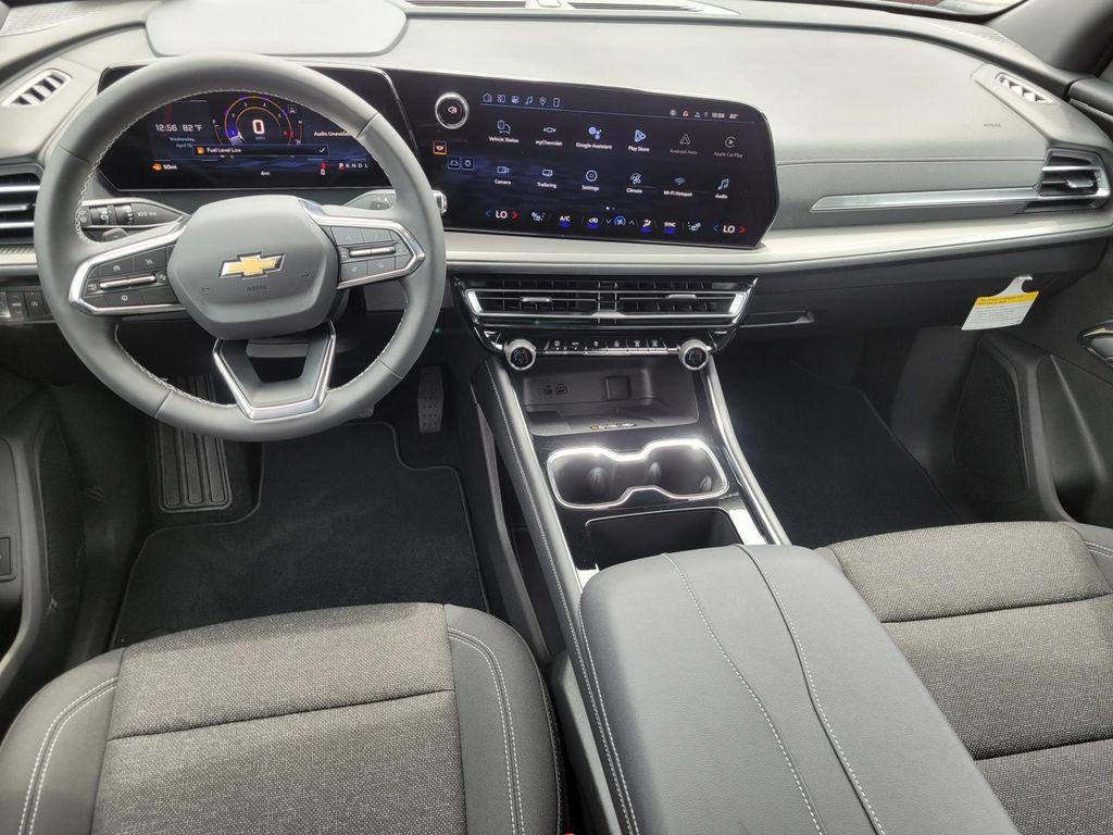 new 2026 Chevrolet Traverse car, priced at $40,515