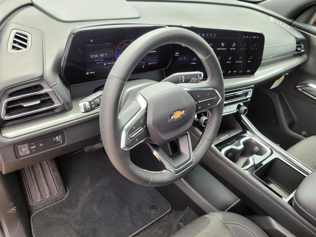 new 2026 Chevrolet Traverse car, priced at $40,515