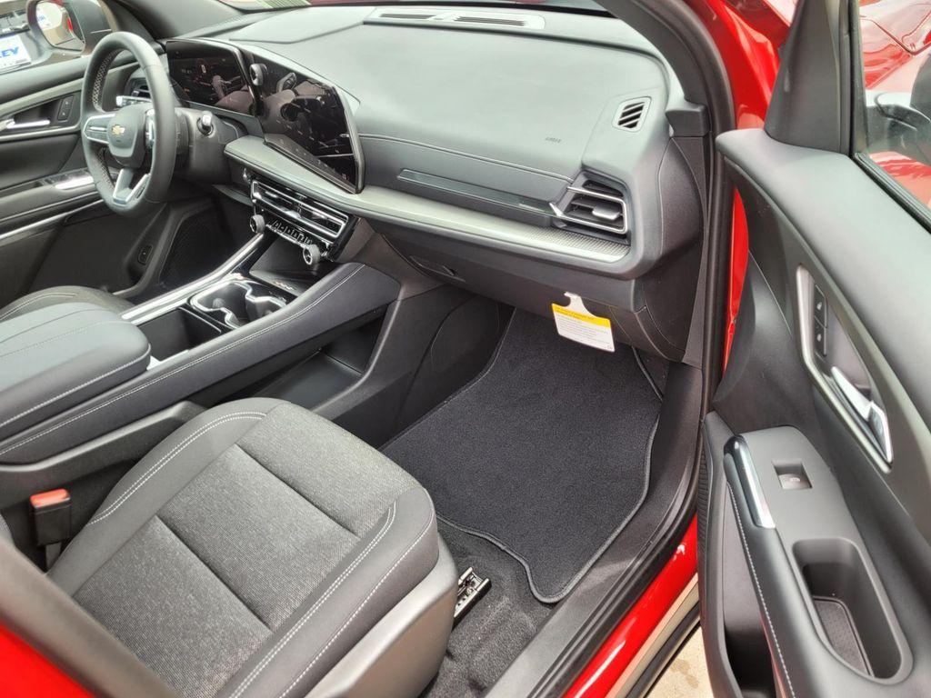 new 2026 Chevrolet Traverse car, priced at $40,515