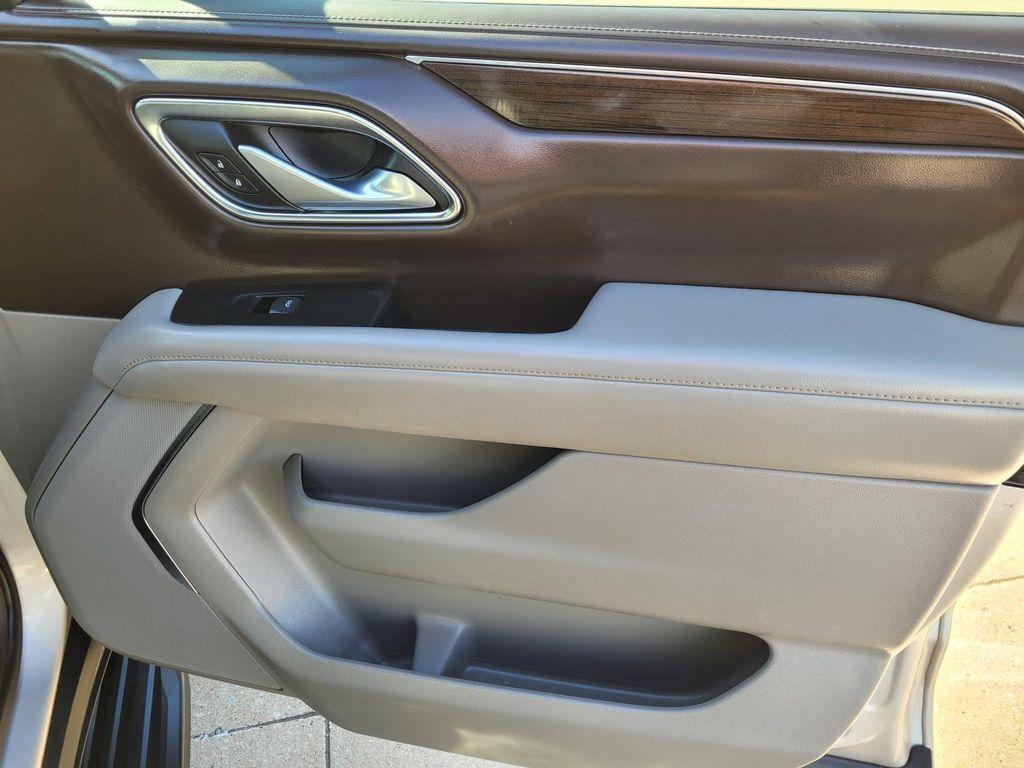 used 2022 GMC Yukon XL car, priced at $34,572