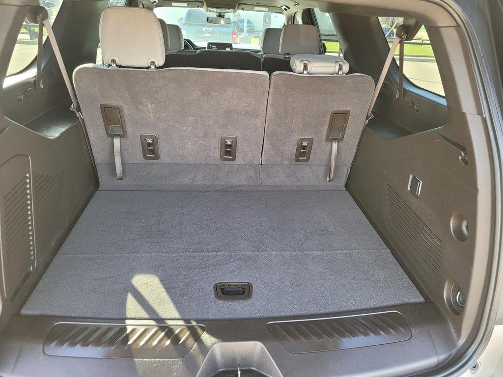 used 2022 GMC Yukon XL car, priced at $34,572