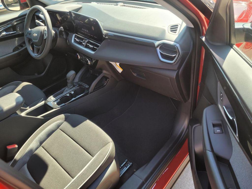 new 2026 Chevrolet TrailBlazer car, priced at $23,180