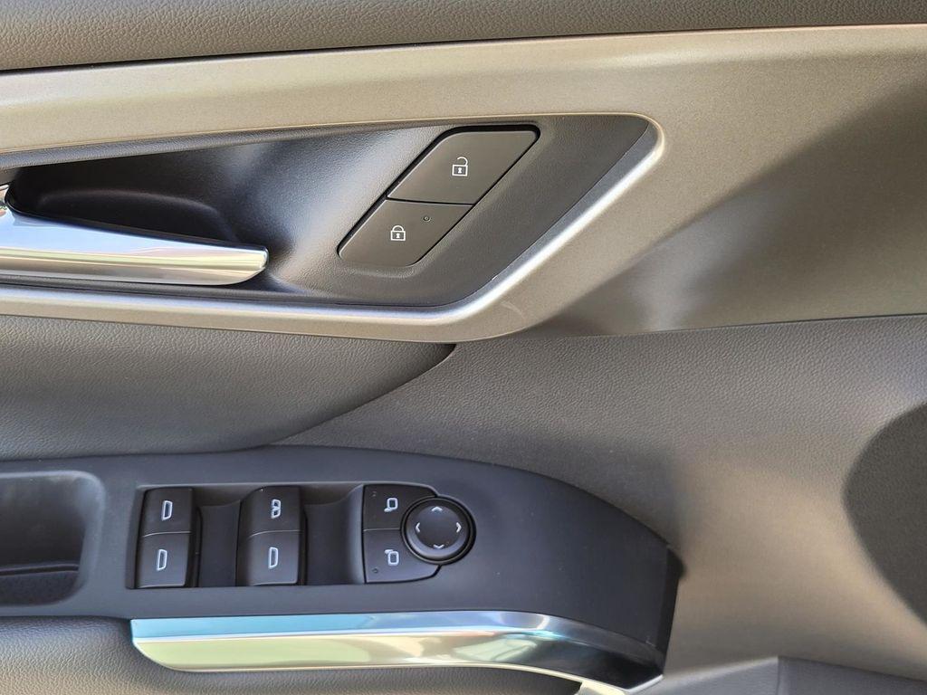 new 2026 Chevrolet Traverse car, priced at $39,520